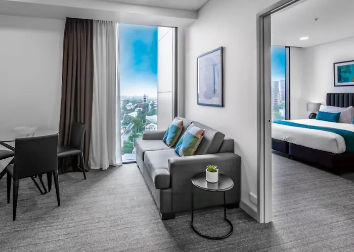 Essence Suites Taringa