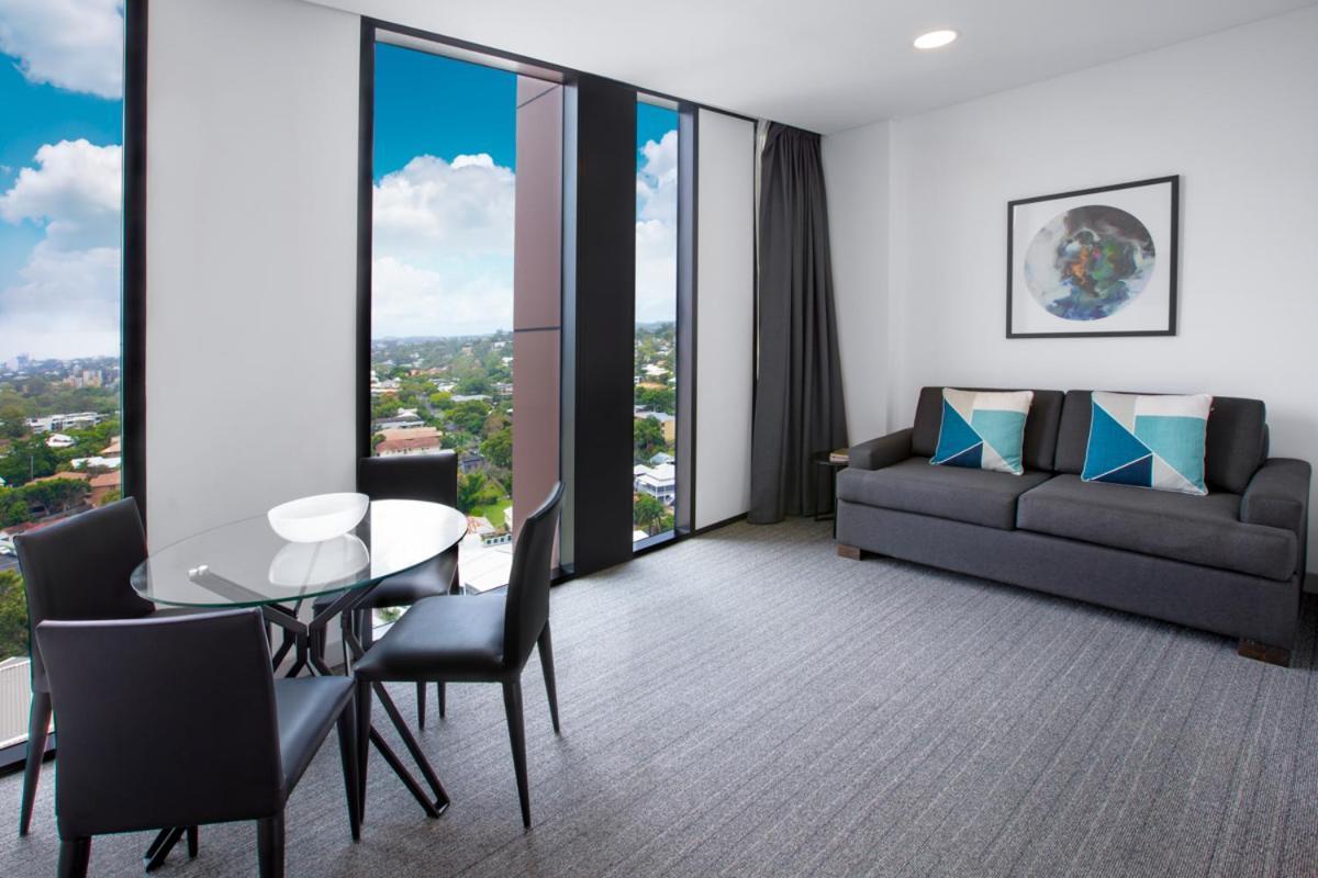 Essence Taringa Aparthotel